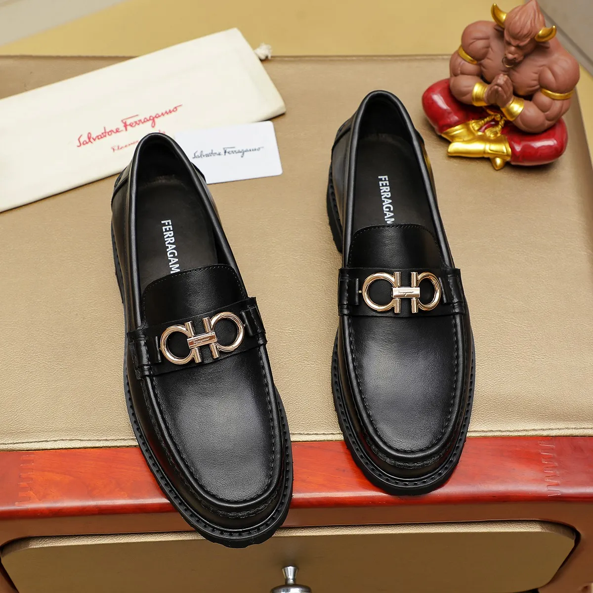 Men's shoes 💰440 Ferragamo [Ferragamo] top imported suit men's shoes 💯Original copy of the official website, product materials: selected imported embossed calfskin + luxury hardware buckle accessories ~ imported water-dyed cow 🐂 leather lining. Strong three-dimensional visual effect, original combination outsole, multiple colors available😘 Size: 39-44 (38.45.46. Customized)